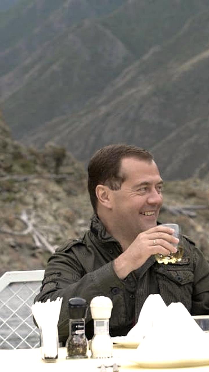 Песков о планах Путина: отпуск невозможен