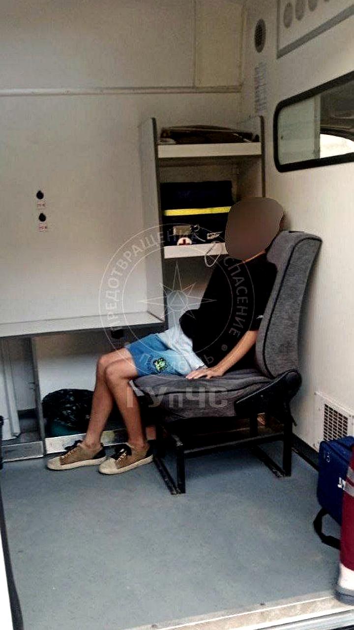 Спасательная операция в Рыбнице: 13-летнего мальчика сняли с дерева
