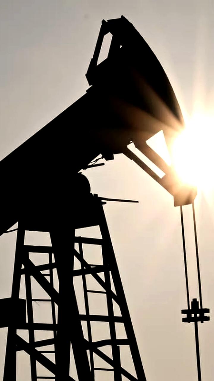 ОПЕК+ обсуждает новое повышение объемов добычи нефти до 548 тыс. баррелей в день