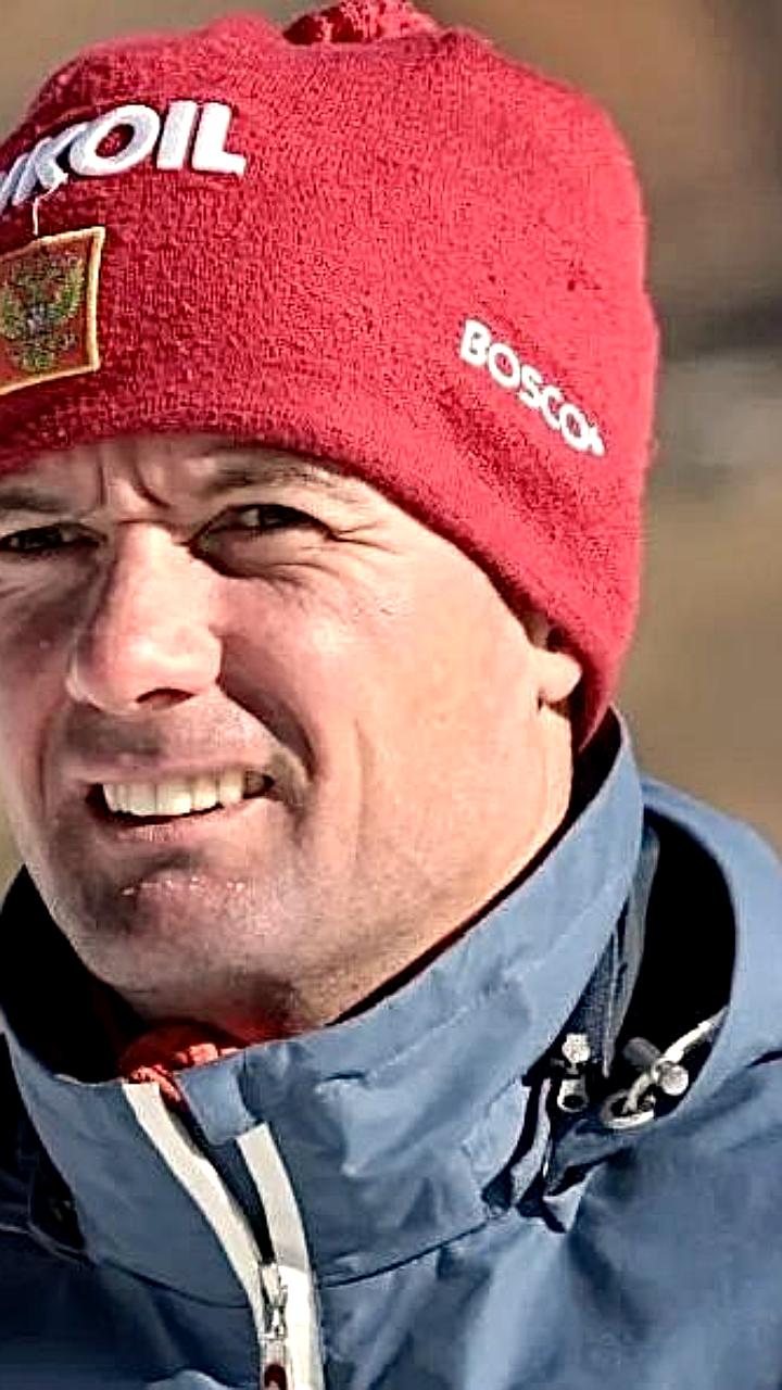 Команда Санкт-Петербурга выиграла эстафету на Чемпионате России по лыжероллерам с участием Андрея Краснова