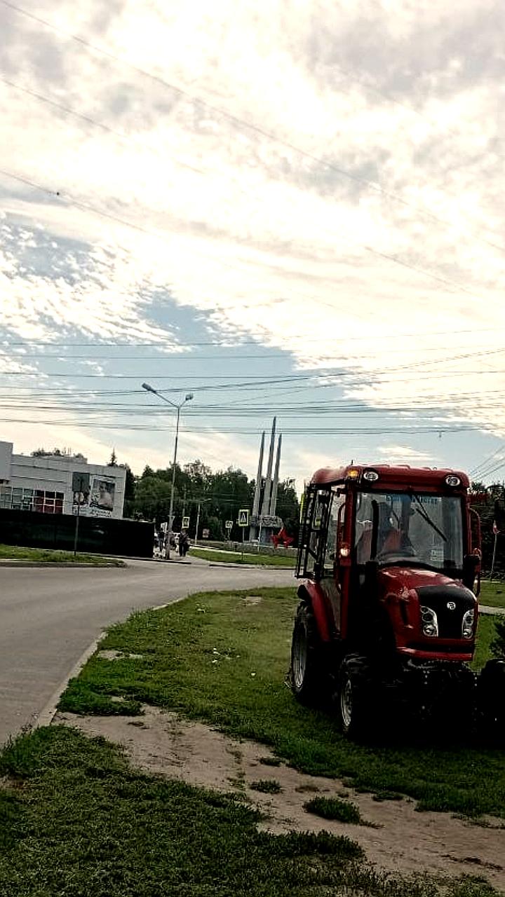 Курск: Масштабная уборка дорог и общественных пространств с привлечением 64 специалистов