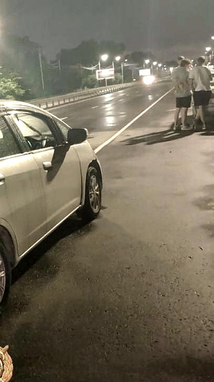 В Хабаровске женщина погибла под колесами автомобиля на дороге