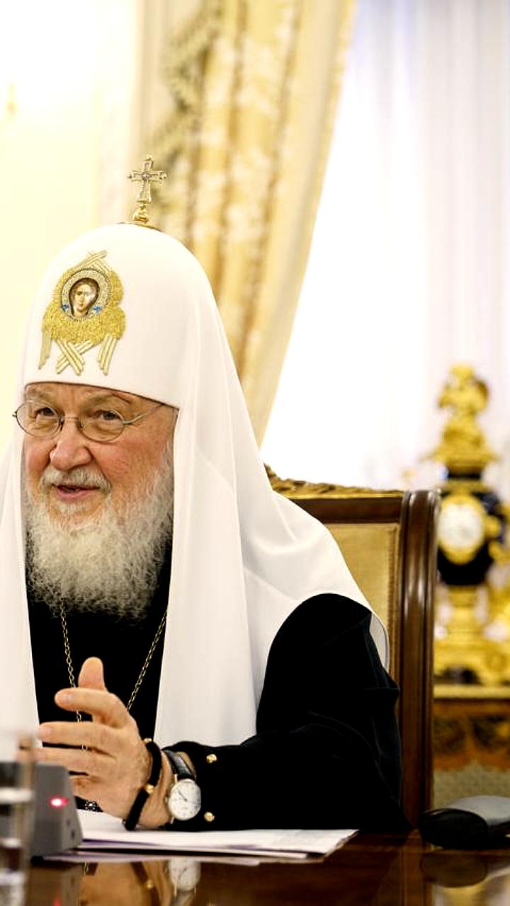 Патриарх Кирилл на встрече с президентом Лаоса в Москве продемонстрировал часы Breguet стоимостью 2,5 млн рублей