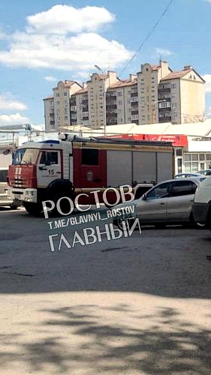 Полиция проверила угрозы минирования торговых центров в Ростове-на-Дону