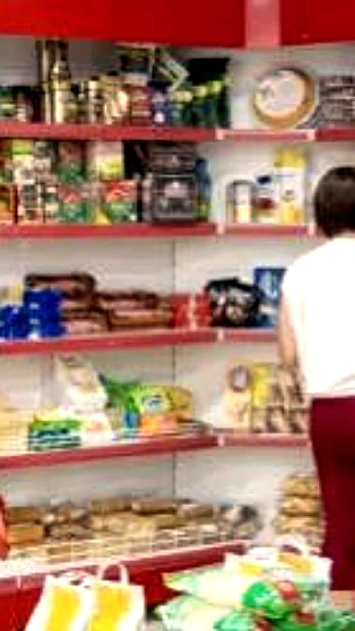 Казахстан запускает пилотный проект продуктовых ваучеров и усиливает контроль над ценами