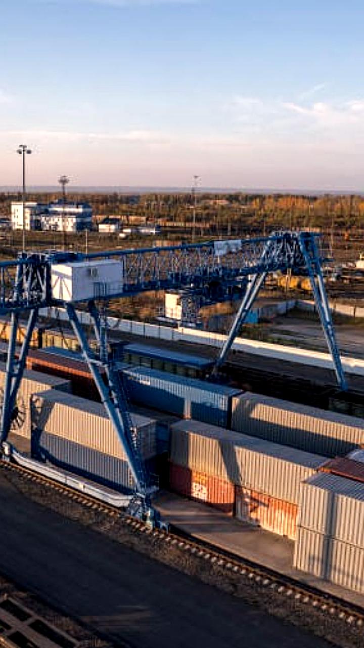Контейнерооборот порта Мууга в июле 2025 года снизился на 0,07%, но общий рост за полгода составил 4,67%