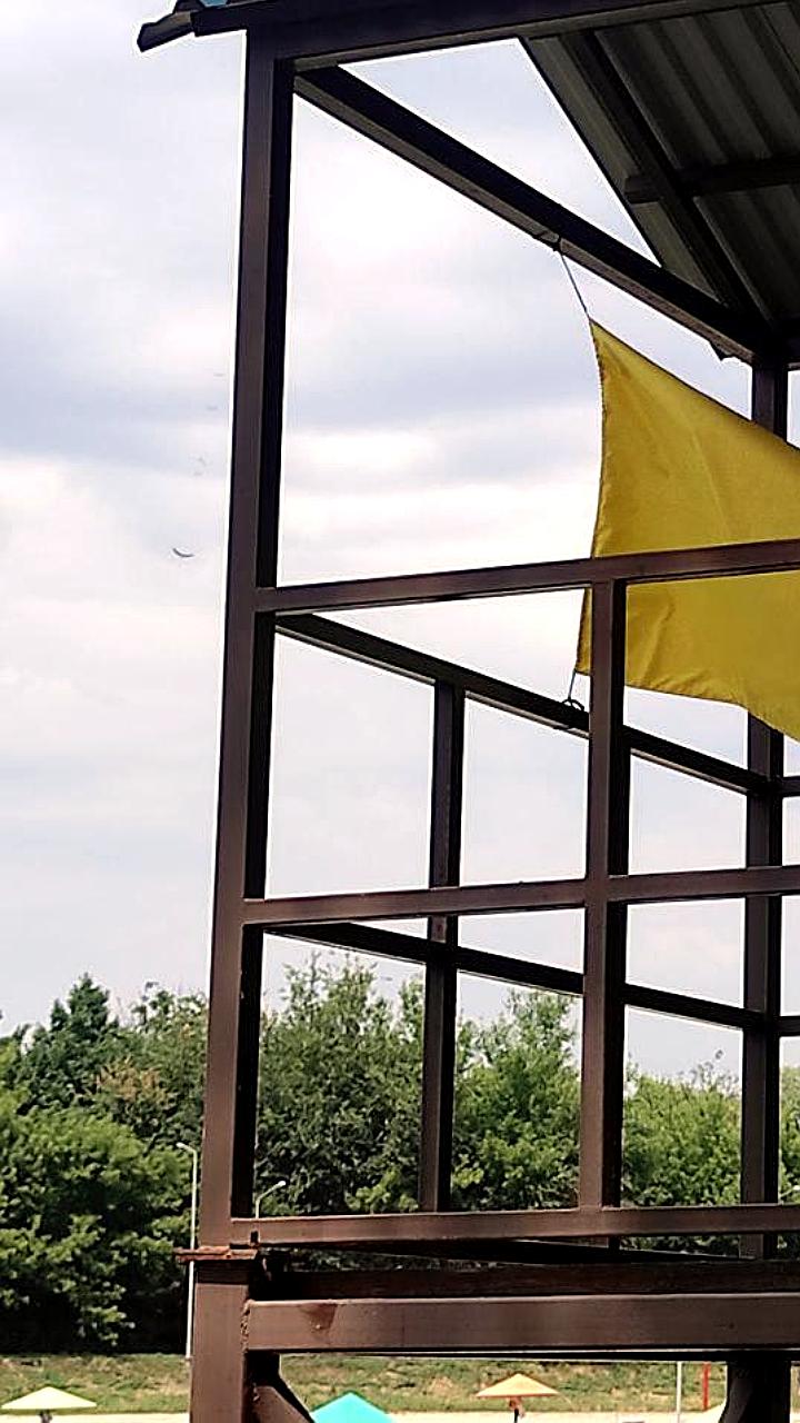 Спасатель Роман Пронский вытащил тонущего мальчика на пляже «Здоровье» в Курске