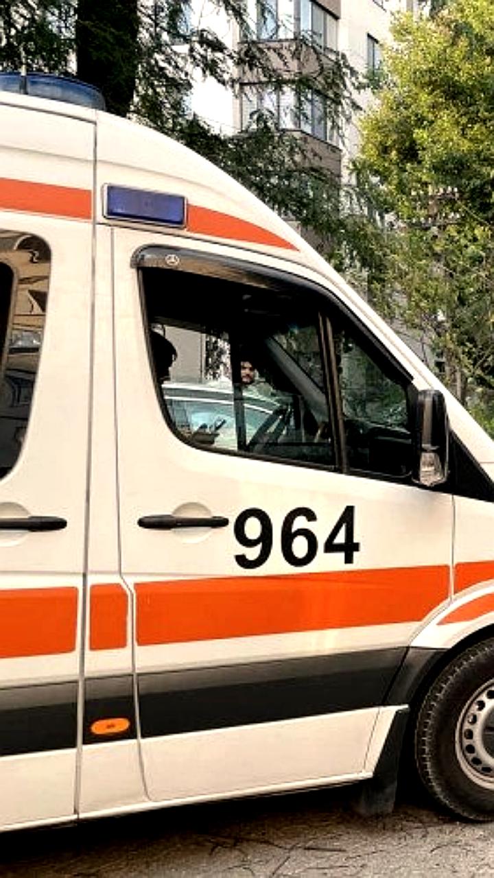 Женщина травмирована в результате падения дерева в Кишиневе