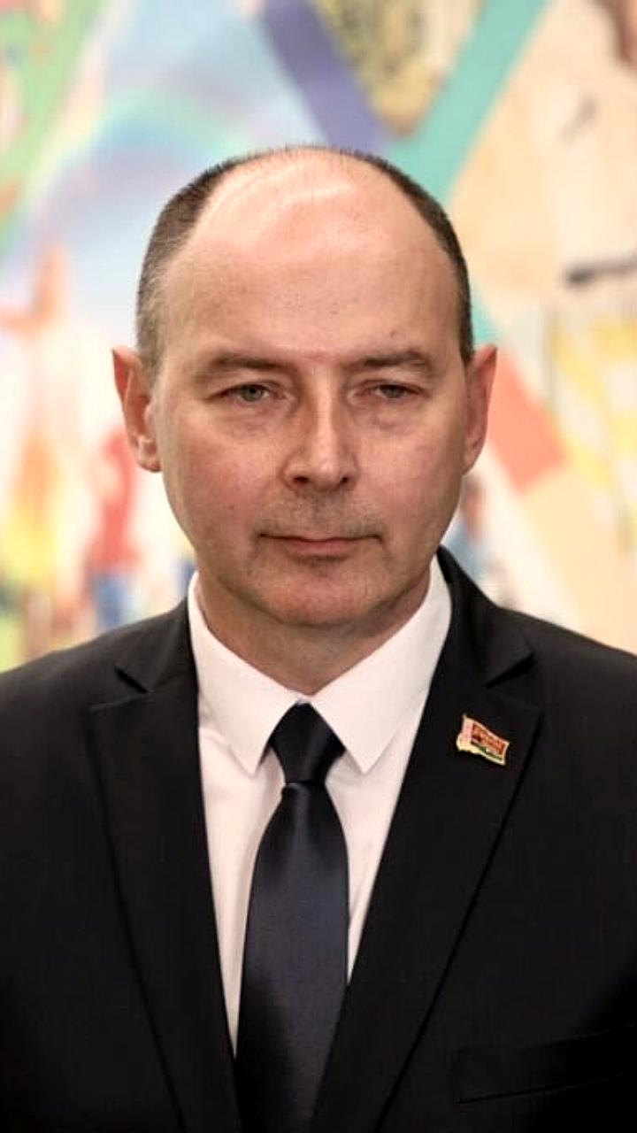 Губернатор Алексей Кушнаренко и Митрополит посетили РНПЦ детской онкологии и вручили сертификат на развитие
