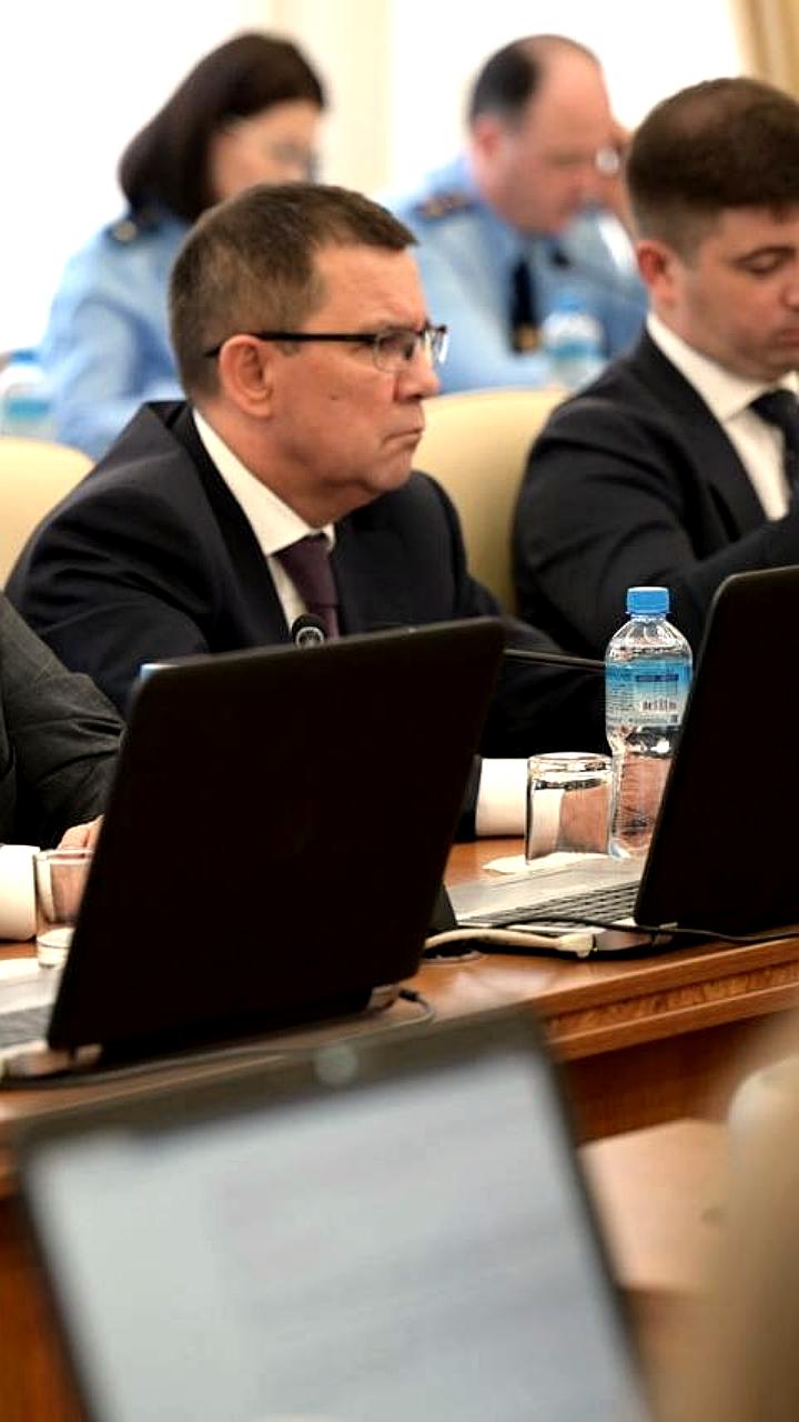 Обсуждение запрета алкомаркетов и обвинения бизнесмена в угрозе безопасности Литвы