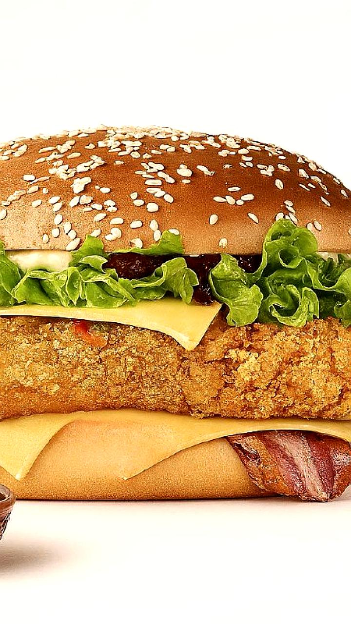 Во «Вкусно — и точка» появится новый индийский бургер с грушей