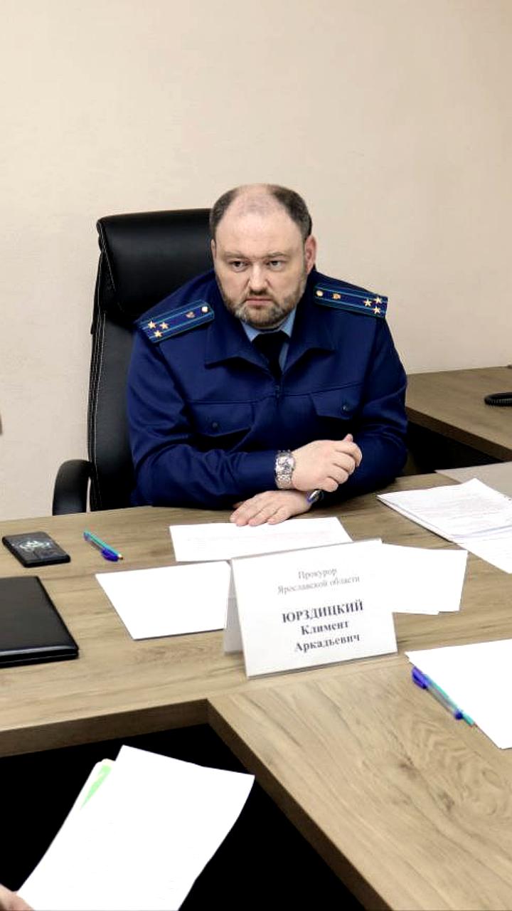 Карлос Гон делится опытом антикризисного управления на фоне волатильности рынка
