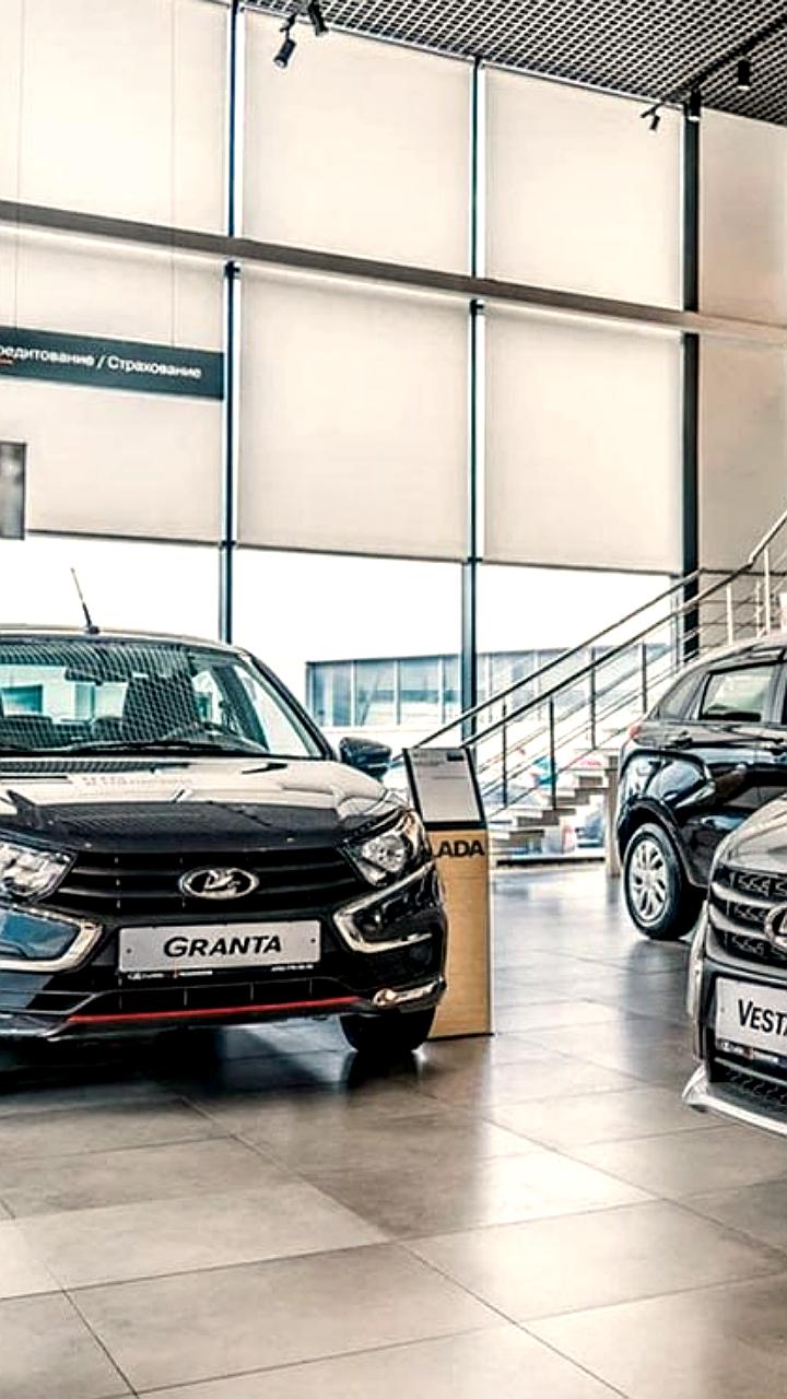 АвтоВАЗ ожидает стабильные продажи Lada в условиях снижения ключевой ставки