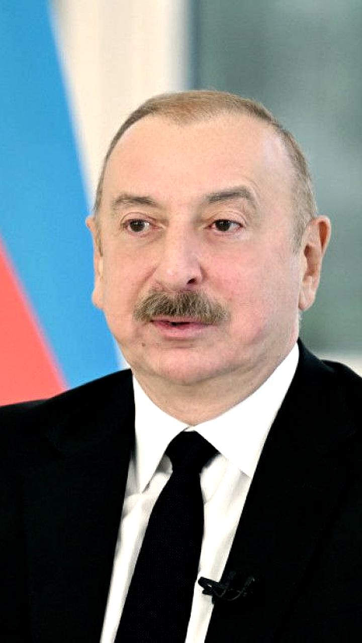 Президент Ильхам Алиев подчеркивает важность транспортного сообщения между Азербайджаном и Нахчываном
