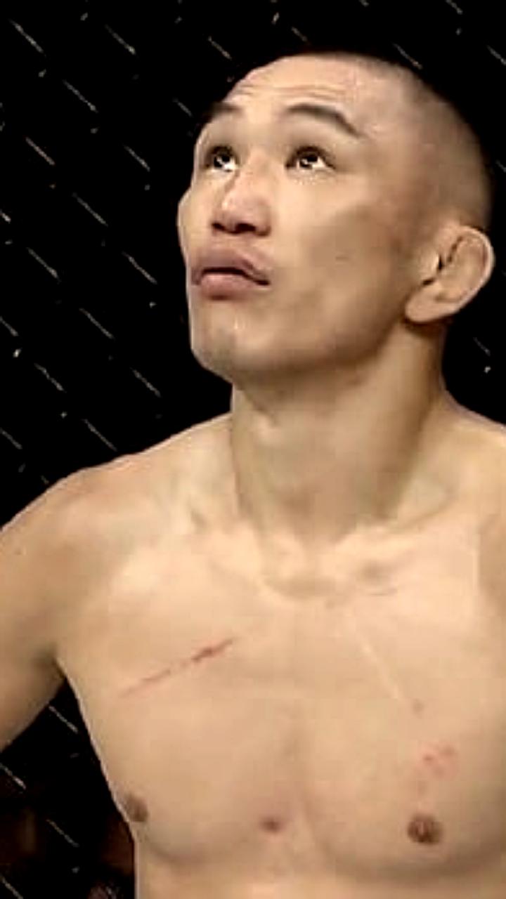 Бадмацырен Доржиев одержал победу на турнире MMA в США