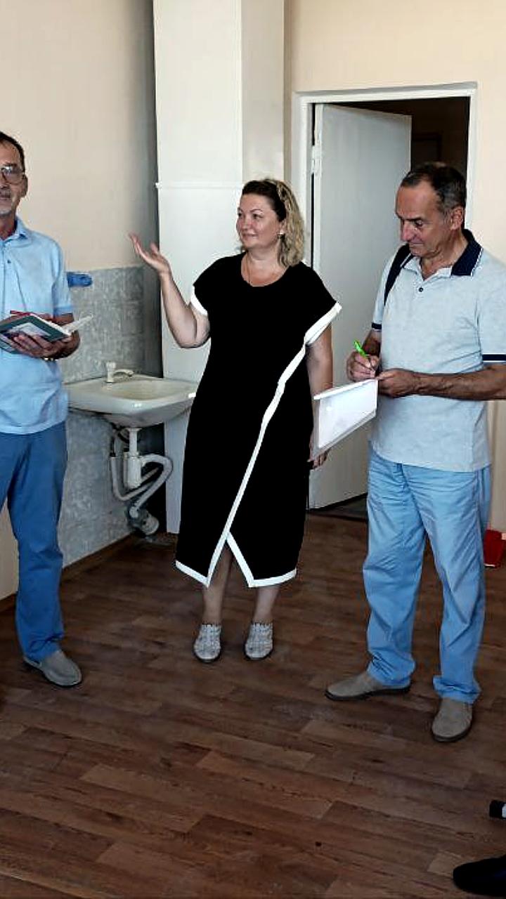 Встречи с жителями: развитие образования и водоснабжения в Мариуполе и Мангуше