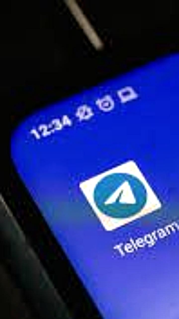 Telegram блокирует канал Black Mirror за доксинг и вымогательство