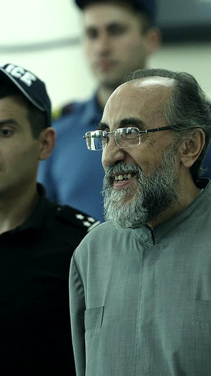 Суд продлил арест архиепископа Микаэла Аджапахяна на 10 дней