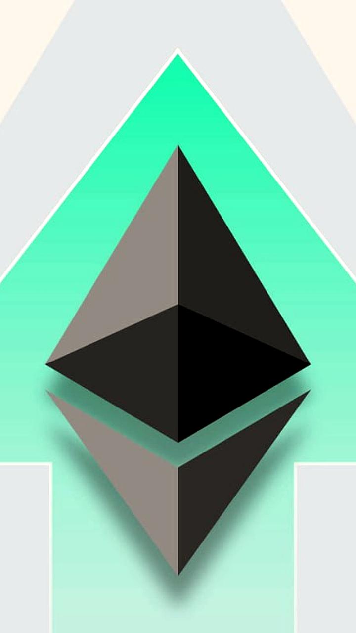 Том Ли из Fundstrat прогнозирует рост Ethereum до $15,000 к 2025 году