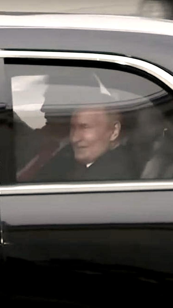 Путин и Трамп провели переговоры в Cadillac