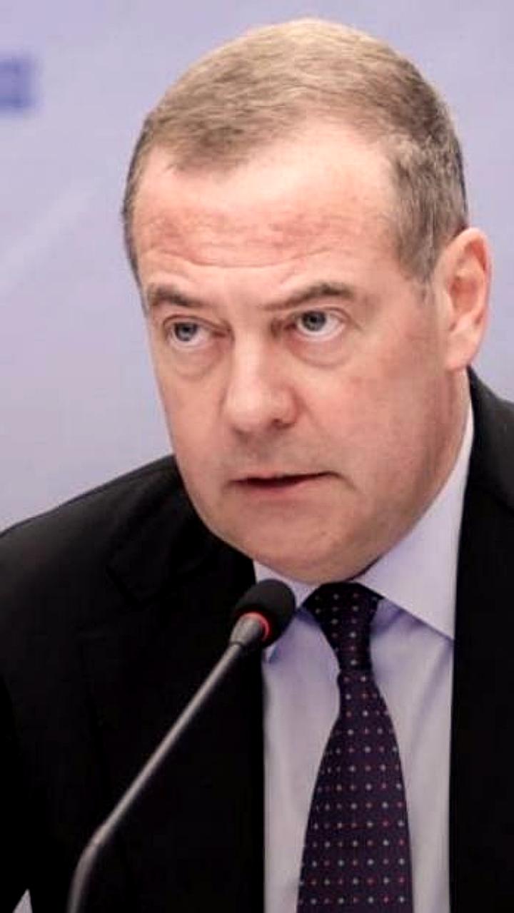 Медведев о встрече Путина и Трампа: возможность переговоров без условий