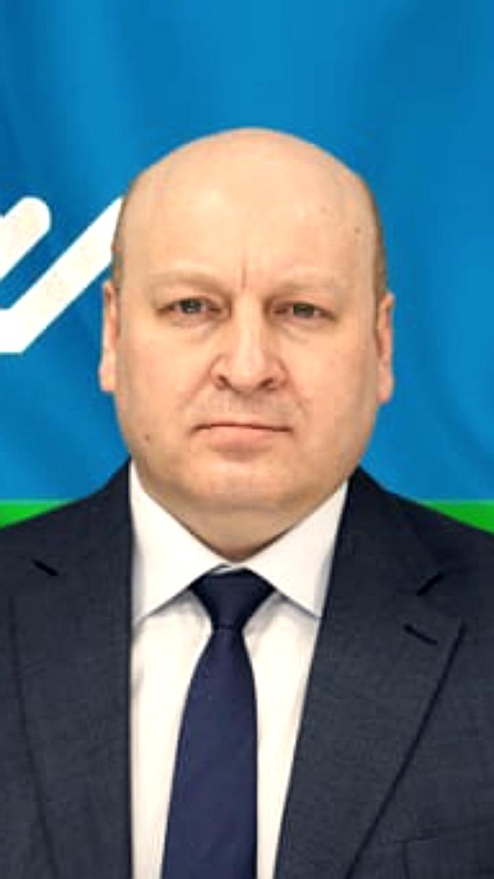Увольнения и служба: чиновники ЯНАО и ХМАО меняют свои позиции