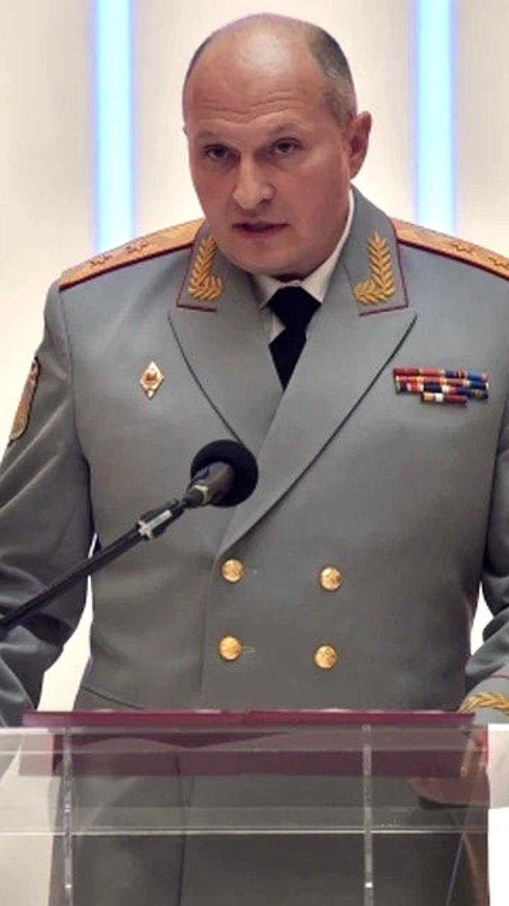 Александр Куренков открывает новый пожарный пост в Екатеринбурге и обсуждает развитие инфраструктуры МЧС