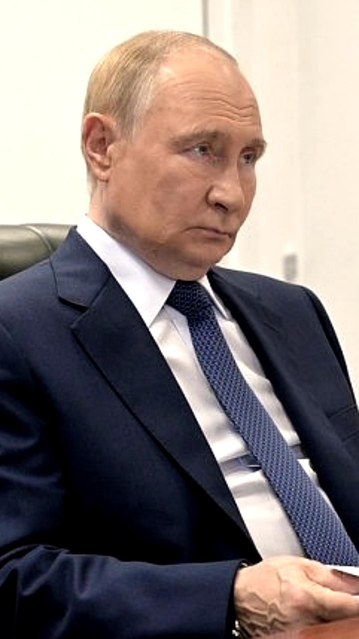 Рассекречены переговоры Клинтона и Путина о возможном вступлении России в НАТО