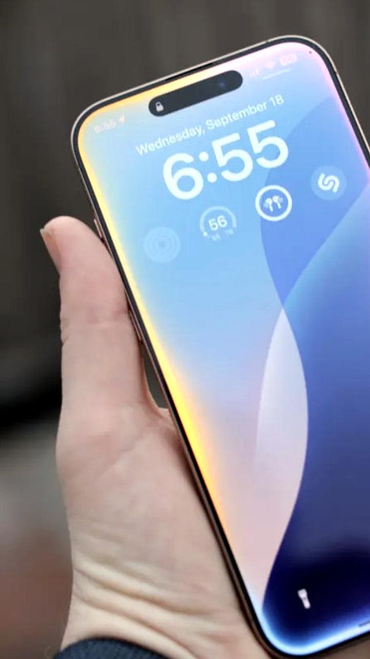 Apple и Google обсуждают интеграцию AI Gemini в обновлённую Siri