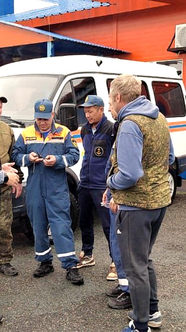 На Курилах продолжаются поиски пропавшей туристической группы из 11 человек