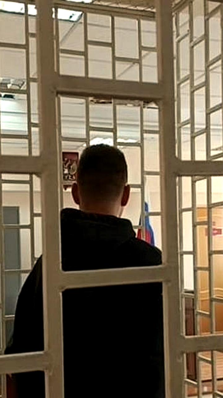 Суд приговорил 22-летнего выпускника детдома к 3,5 годам колонии за сбыт наркотиков на Камчатке