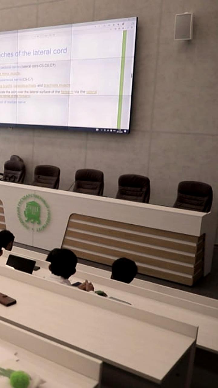 Иностранные студенты из Индии начинают обучение в российских университетах
