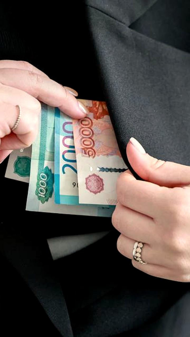 Экс-глава села Курганской области Людмила Речкина осуждена на четыре года за мошенничество