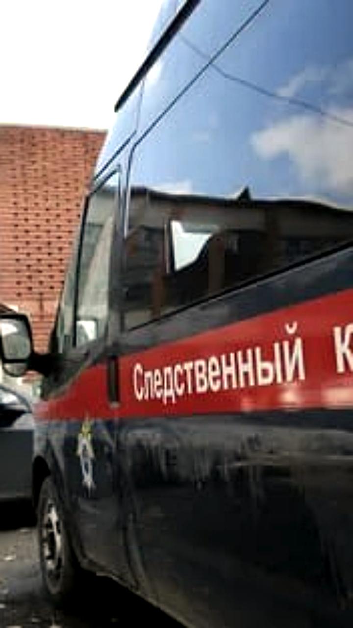 В Екатеринбурге найден мертвый подросток у жилого дома