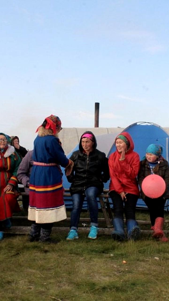 В Ненецком округе семье Тайборей вручили первый сертификат на чумовой капитал