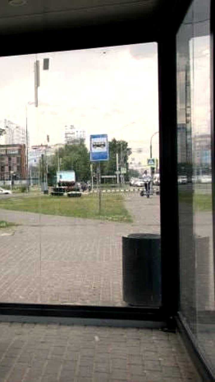 В Вологде и Сургуте обновляют автобусные остановки в рамках масштабных программ