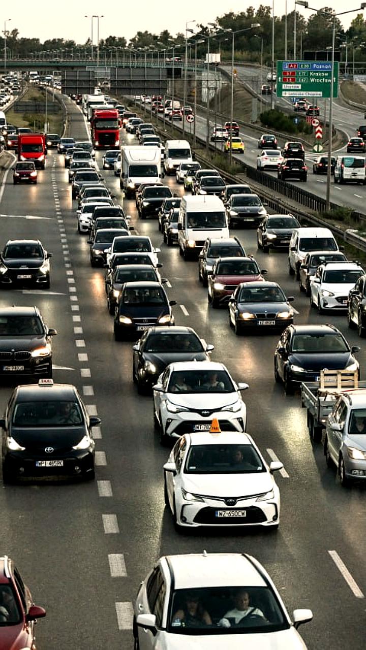 Автопроизводители Европы призывают пересмотреть планы по запрету бензиновых двигателей