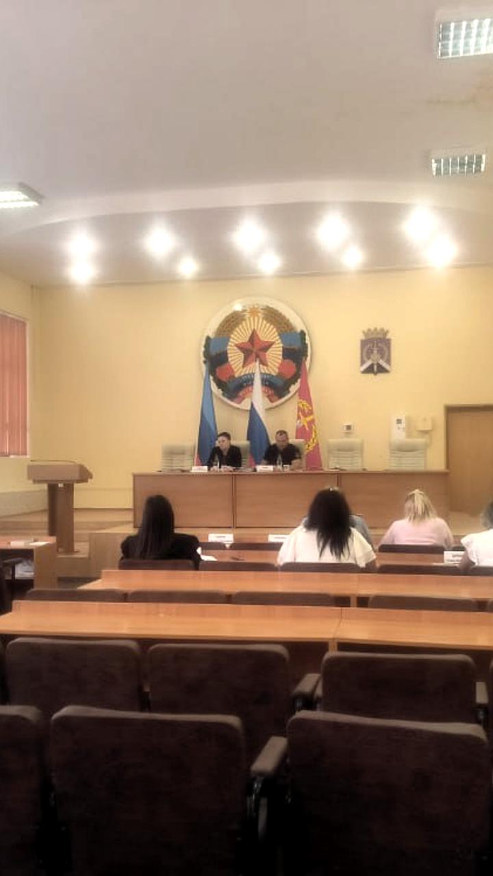 Заседания комиссий по делам несовершеннолетних в Перевальском и Каховском округах