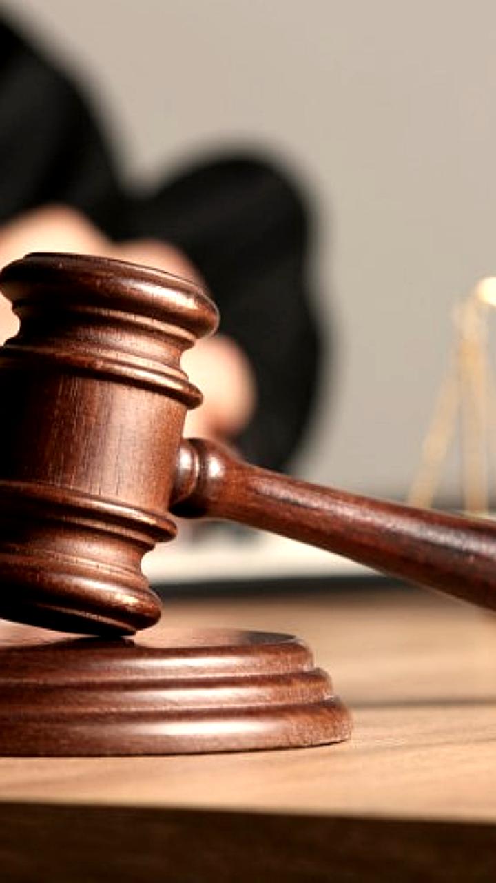 Суд подтвердил законность блокировки счетов, отказав в выплате процентов