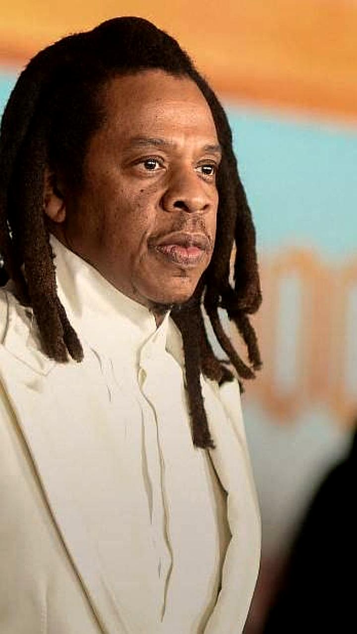 Jay Z стал самым богатым музыкантом мира по версии Forbes