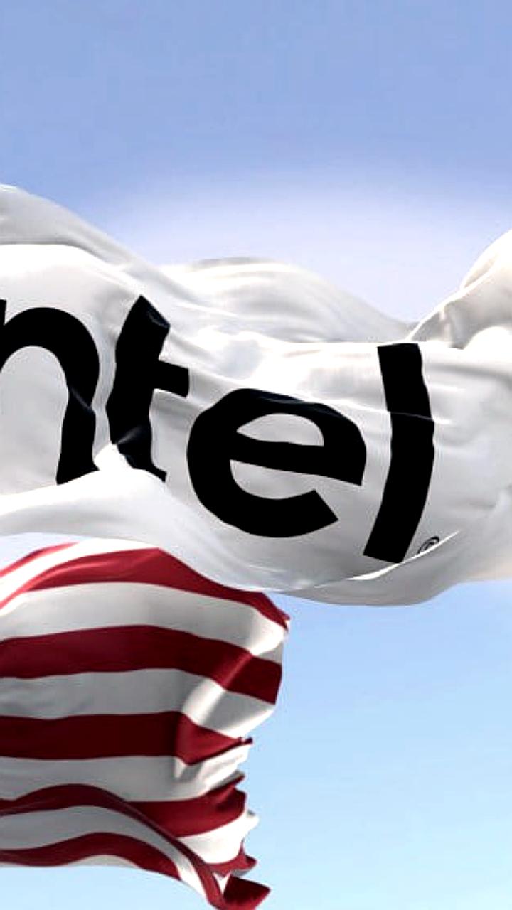 Intel получает 5,7 млрд долларов от правительства США для поддержки производства