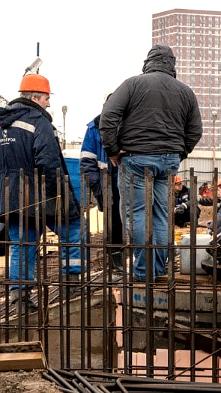 Петербургский метрополитен предлагает отсрочку от армии для выпускников