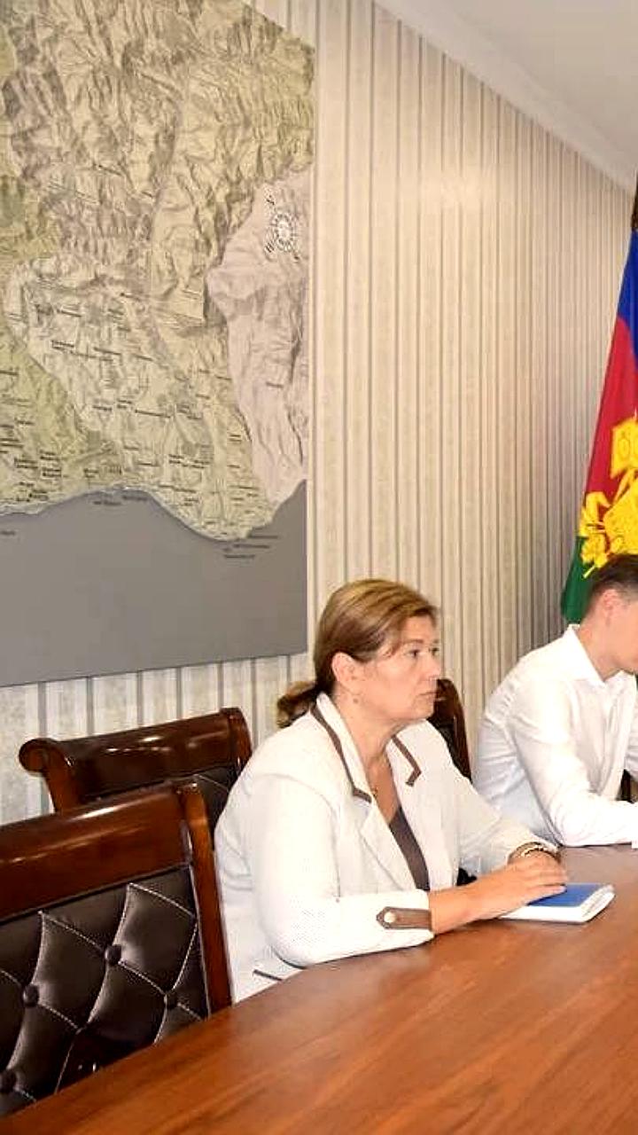 Мэр Сочи организует реабилитацию для мальчика, пострадавшего от нападения хаски