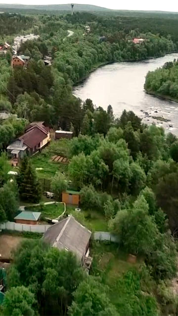 Многодетные семьи Якутии и Мурманской области получают поддержку через денежные выплаты и земельные сертификаты