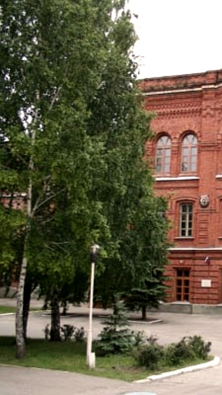 Обсуждение передачи здания Суворовского училища Ульяновскому институту гражданской авиации