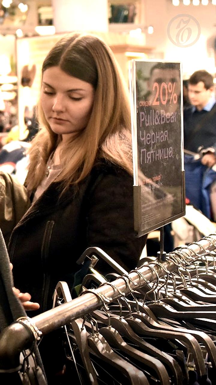 Посещаемость торговых центров Москвы увеличилась на 5% перед 1 сентября