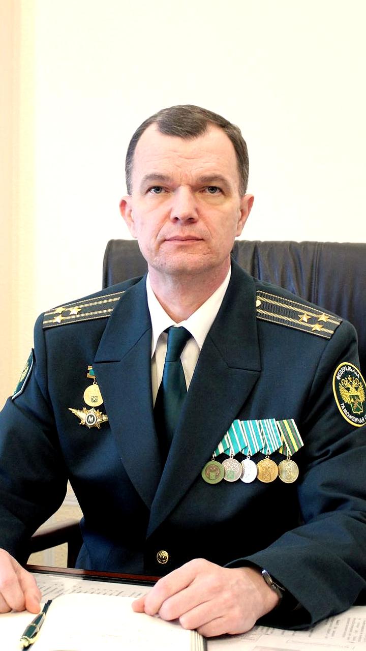 Юрий Плотников назначен начальником Санкт-Петербургской таможни