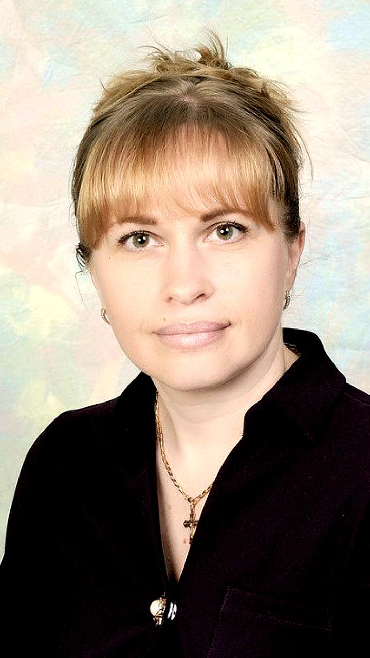 Губернатор Вологодской области наградил 25 лучших учителей премией 'За верность родной земле'