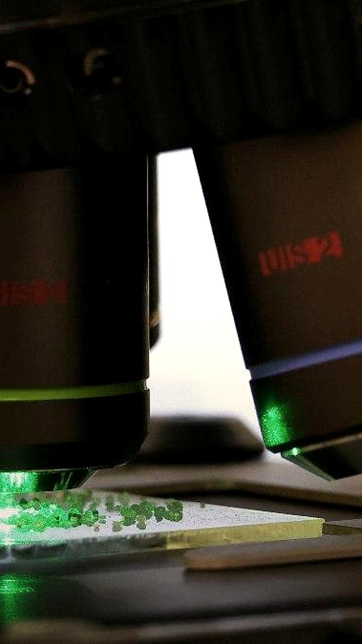 Физики Университета Токио создали квантовые иглы из золота с уникальными свойствами