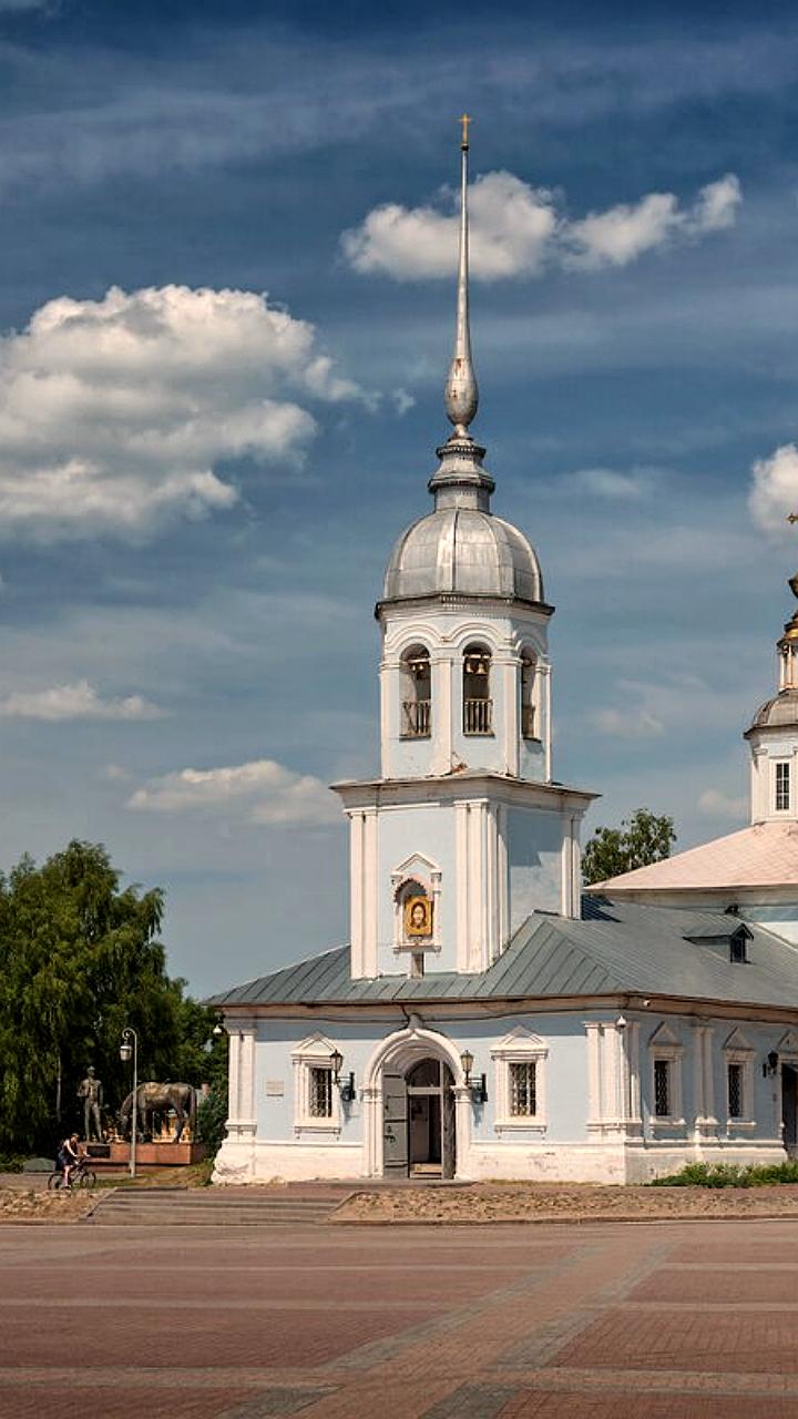 В Вологде стартовала реставрация Воскресенского собора и храма Александра Невского